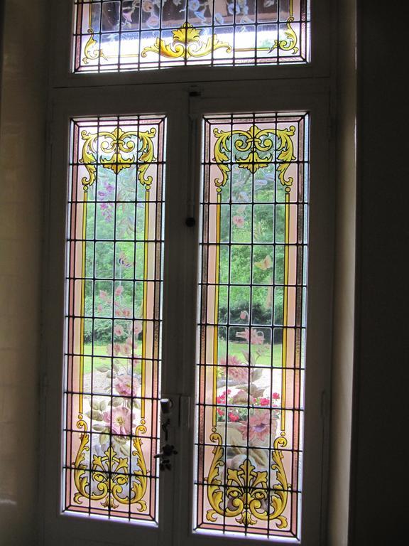 Domaine La Rose Bed & Breakfast Caylus Exterior photo