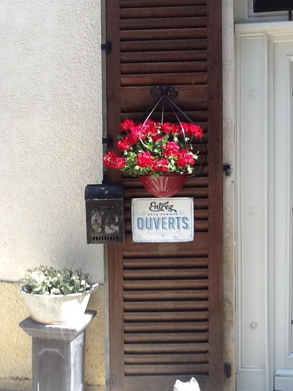 Domaine La Rose Bed & Breakfast Caylus Exterior photo